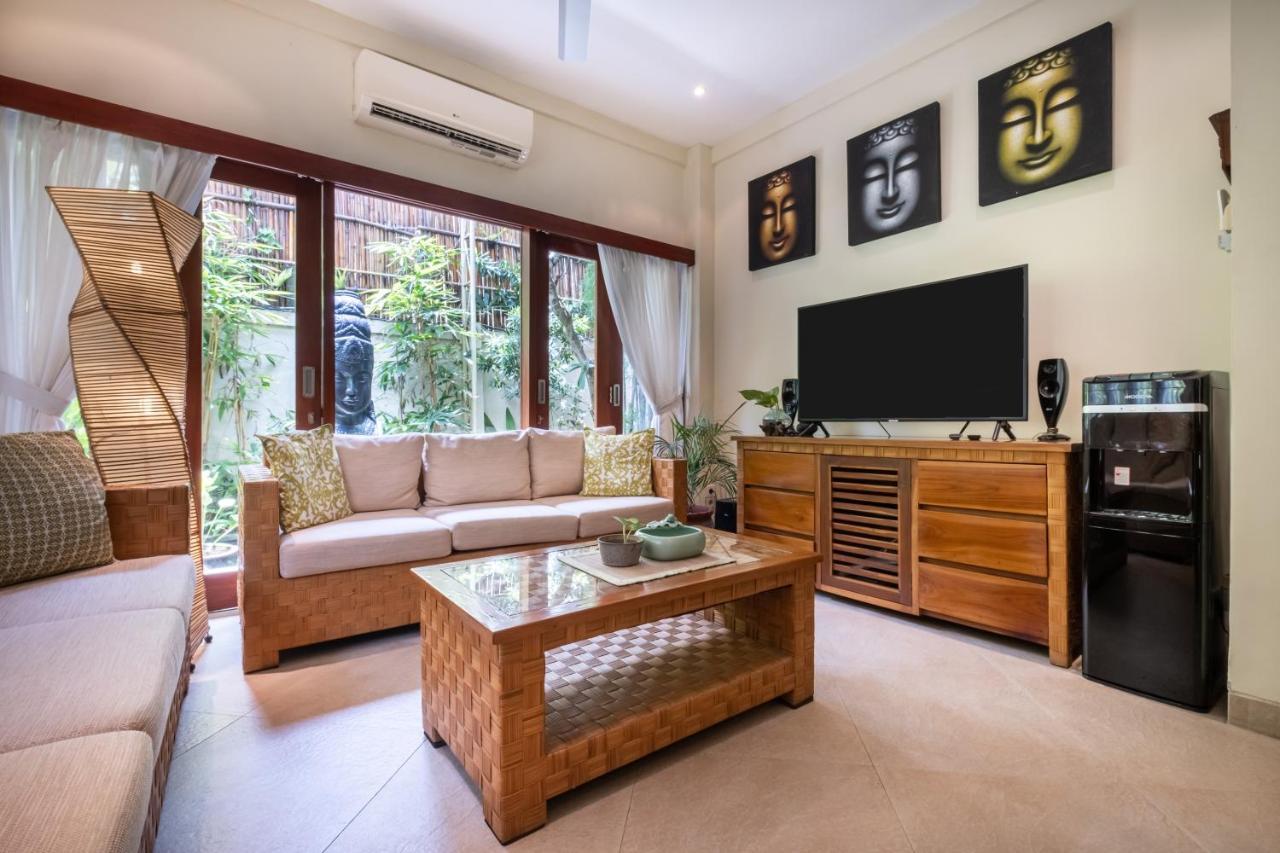 Villa Seriska Seminyak Екстериор снимка